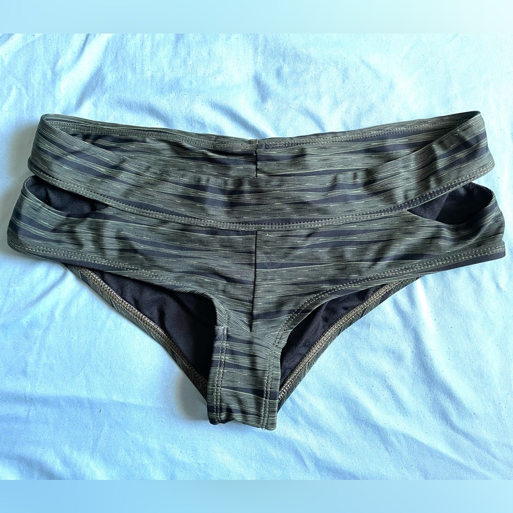 ATHLETA Gap Green & Black Low Cut Hipster Swim Bikini Bottoms with Hip Cutouts S